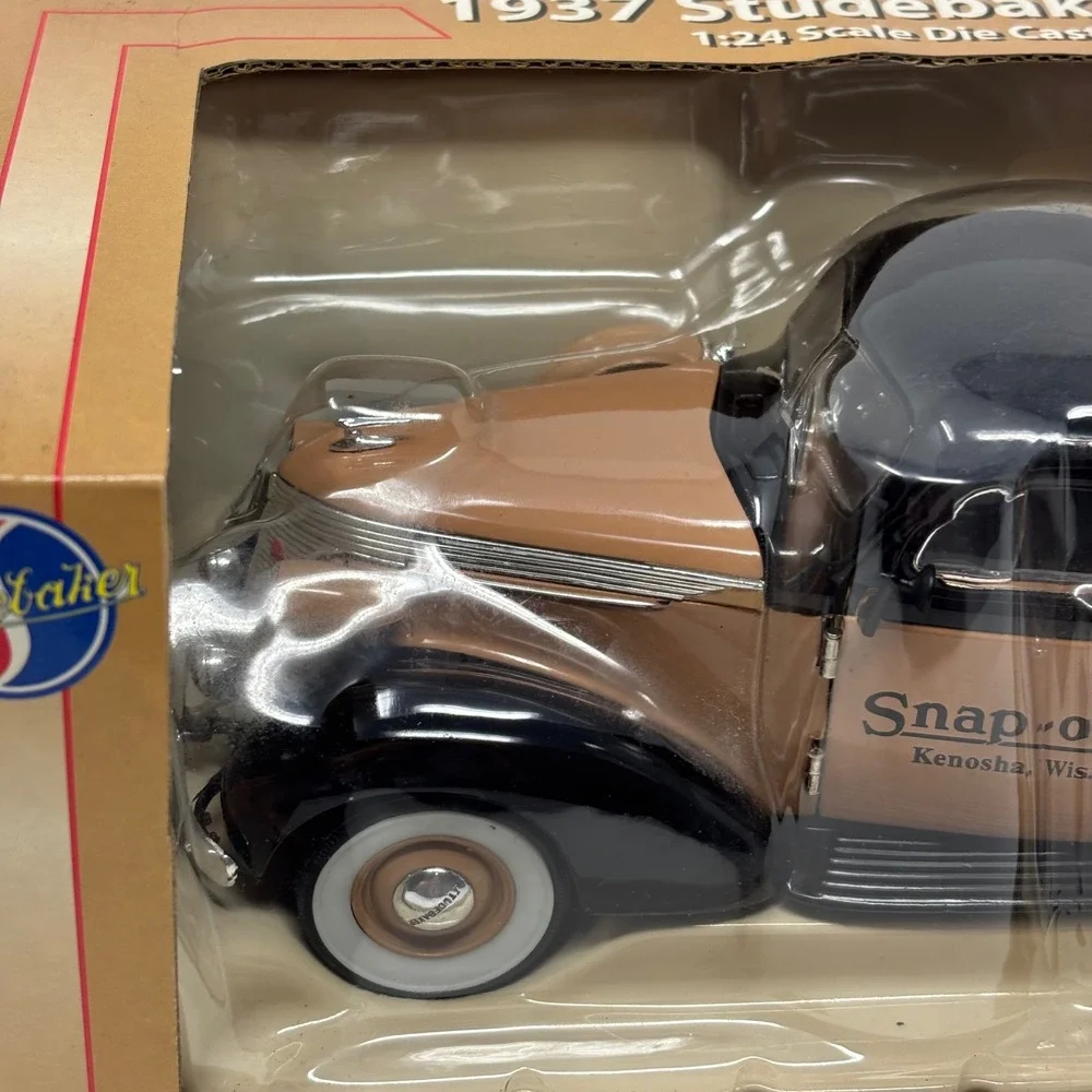 Snap-on Tools 1937 Studebaker Pickup Truck Crown Jewels Collection 1:24 Diecast